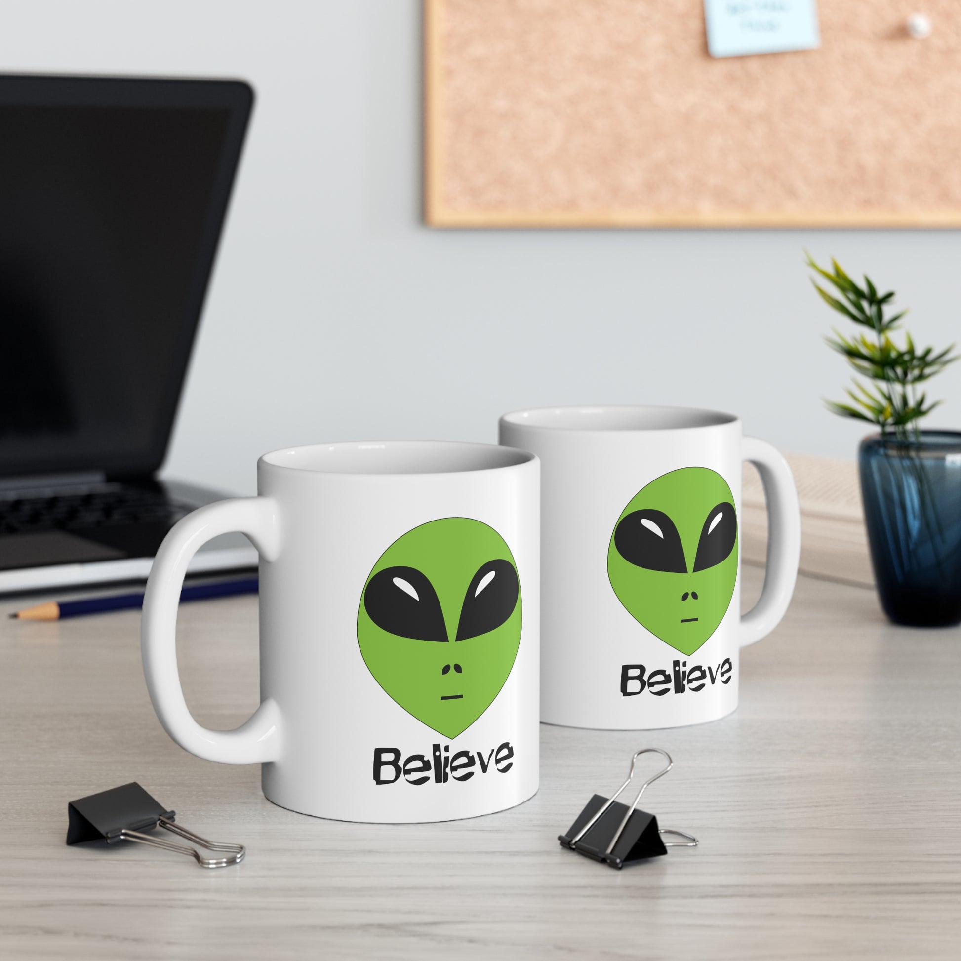 Alien "Believe" mug Alien extraterrestrial mug left and right hand view